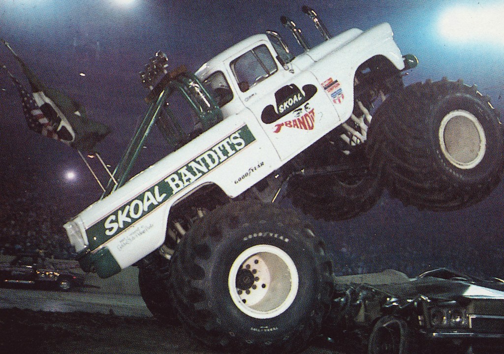 The Skoal Bandit lighting up the Pontiac Silverdome, circa 1986.  (Photo credit unknown)